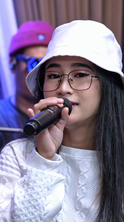 🎤 Hayang jajan henteu diwaro ku mamah ♫ ♪ #HayangJajan #KaliaSiska #RekaPutri #SKA86