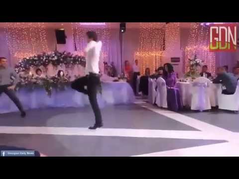 ქორწილში მაგრად ცეკვავენ