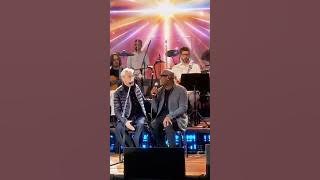 Eu preciso aprender mais de Deus, porque Ele é quem cuida de mim🎵 #caetanoveloso #mpb #musica