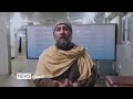 افغان کډوال وايي د روژه ماتي پرمهال د پاکستاني ملېشو ډزو کې یې میرمن او یوه وریرې یې ټپې شوې ده.