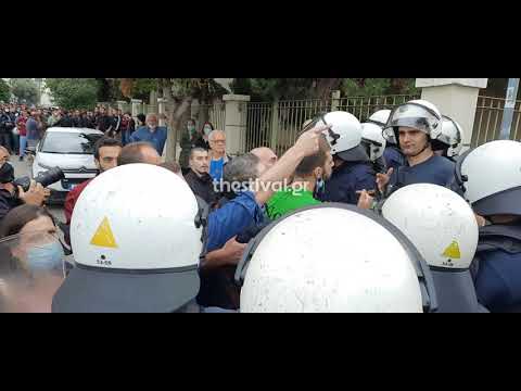 Thestival.gr Μικροένταση φοιτητών με αστυνομία στο ΕΠΑΛ Σταυρούπολης