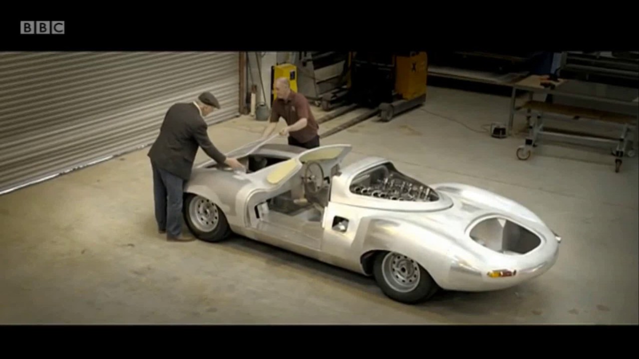 Replica 1966 Jaguar XJ13 at NEC Classic Car Show - November 2016