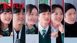 『今、私たちの学校は…』のキャストがクイズで自己紹介 | Netflix Japan