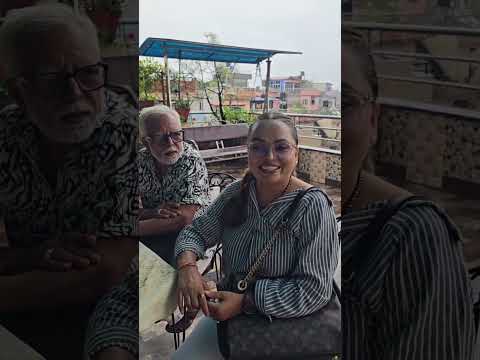 मुकुली सङ्गै फुले बुढा