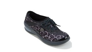 Bzees "Regal" PullOn LaceUp Athleisure with 2 Laces
