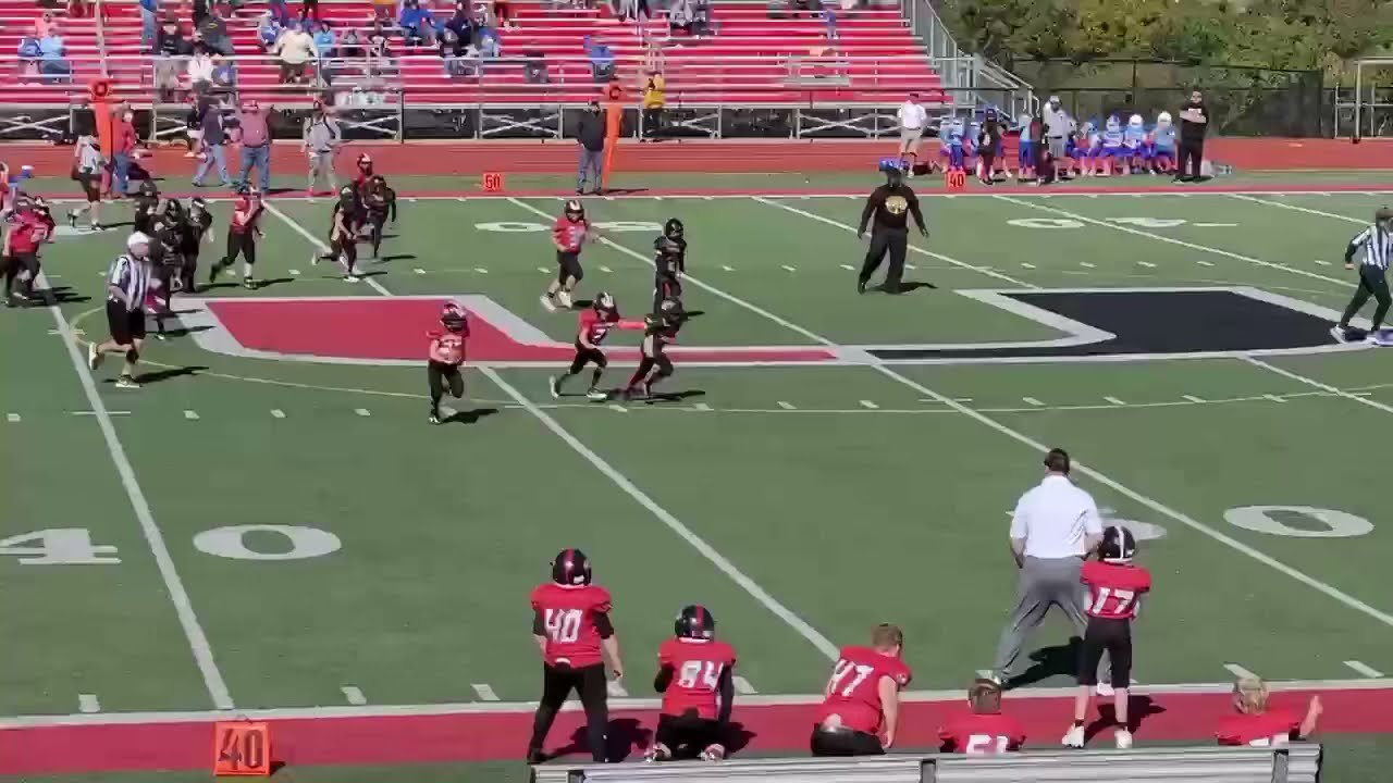 Sky James with the 63 yard touchdown for the Union Wildcats