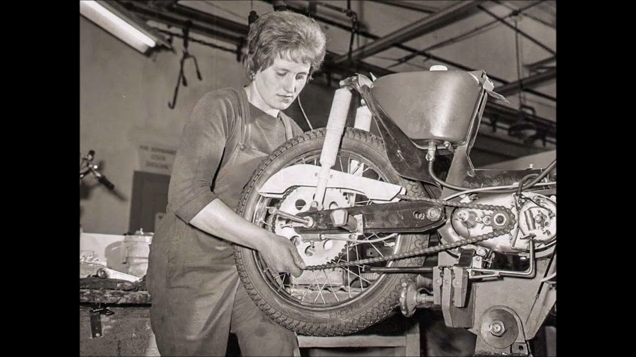 Považské strojárne. Historia fabryki- tam gdzie powstawały Jawki.