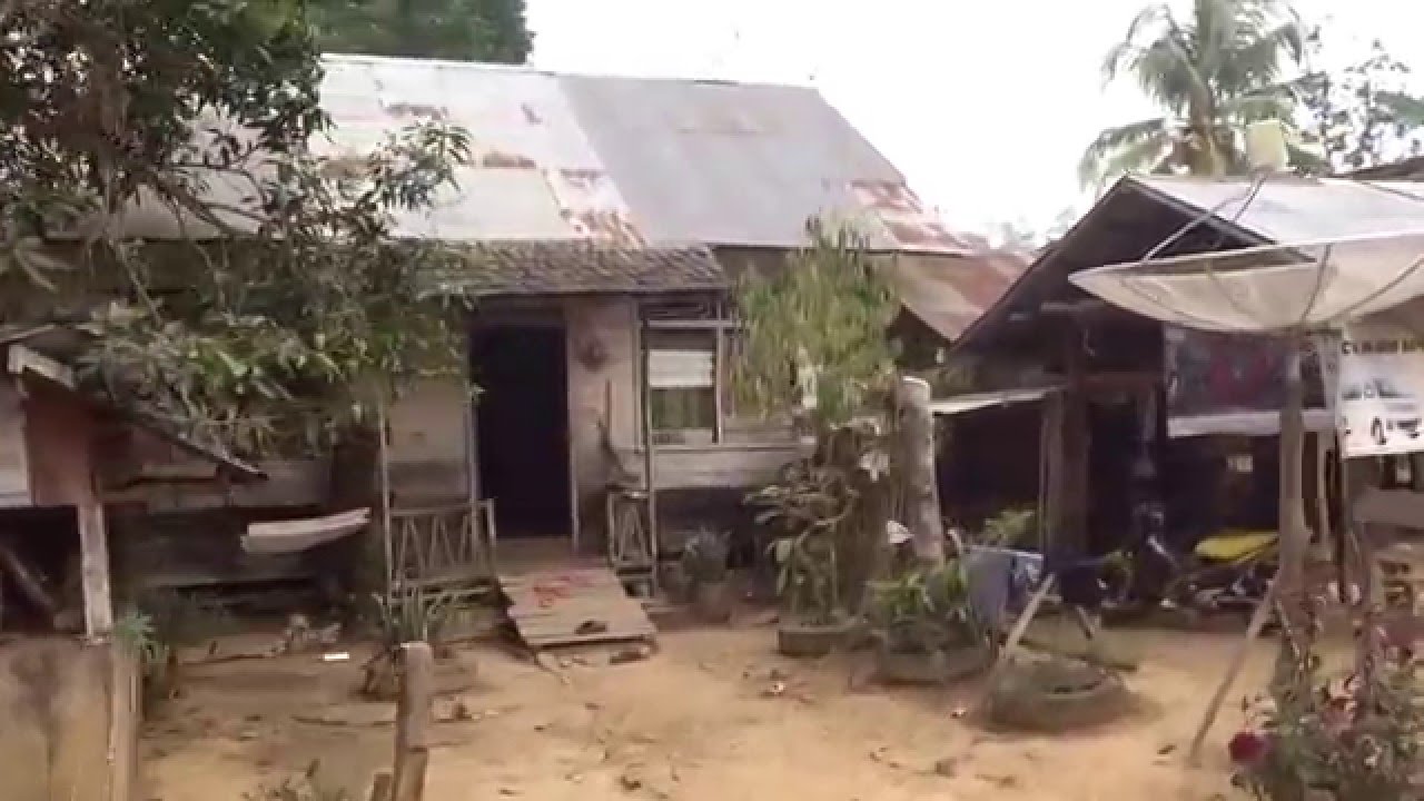 0683 Dayak  Village  Kalimantan Borneo Indonesia 9 29 2022 