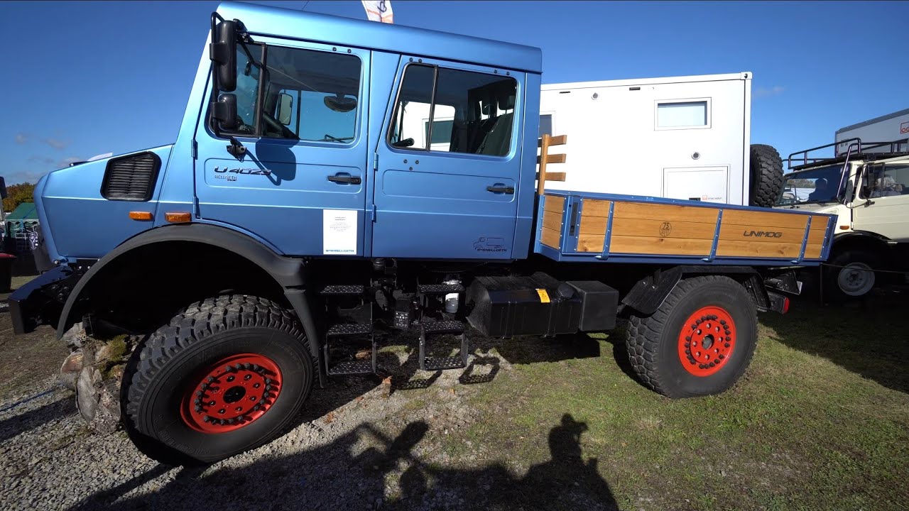 DER TEUERSTE NEUE MERCEDES UNIMOG DER WELT: Unimog U4023 75 Jahre Hellgeth Edition. Pick up trailer.