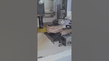 CNC machine tool wood processing technology Good tools and machinery make work easy