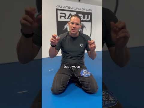 White belts, stop trying to win every roll. 🛑