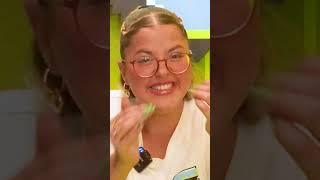 Fiona vs. Pierre 2.0 😂 Könnt ihr das Ding lösen? #gamenight #rubicscube #comedy #arcade