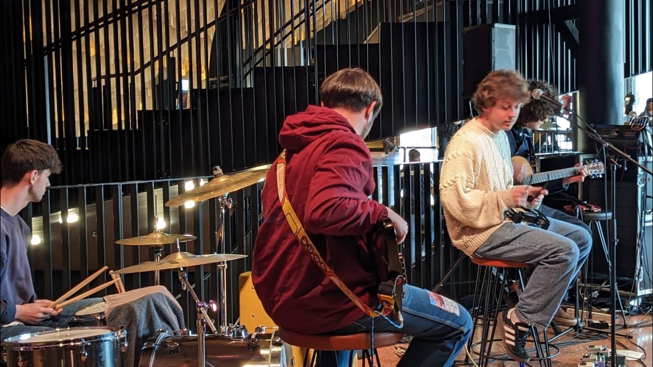 Subterrania- Peaks (Live at Swansea Arena)