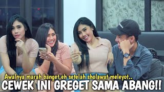 PRANK SHOLAWAT \u0026 NGAJI❗️KETIKA SULTAN BIKIN MELELEH CEWEK SEXY YANG GALAK😍