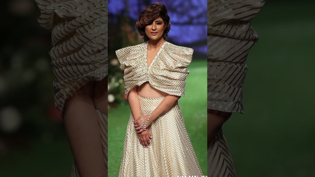 Top 10  Indian Celebrities who survived from Cancer 