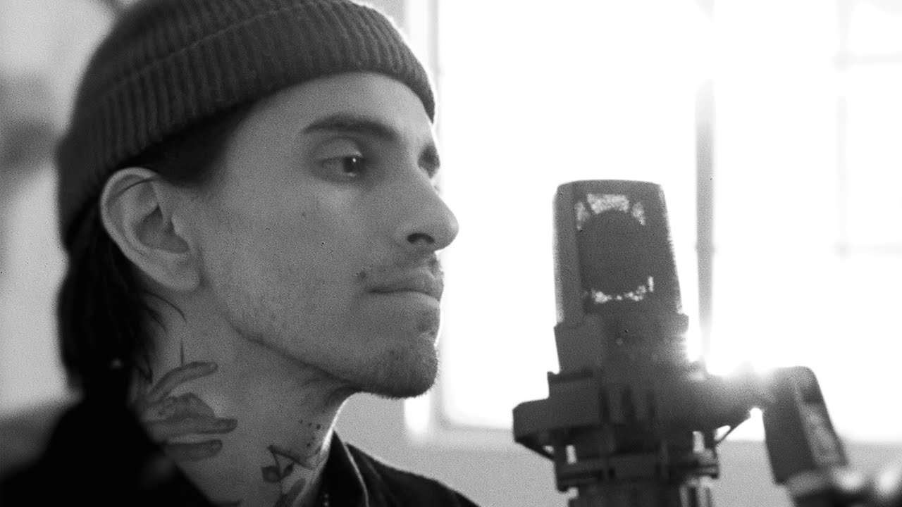 John White - Two Left Feet (Live at White Noise Records Exclusive)