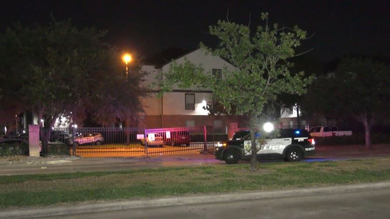 15 year old Shot Twice In The Back In Southeast Houston YouTube 15 year old Shot Twice In The Back In Southeast Houston YouTube