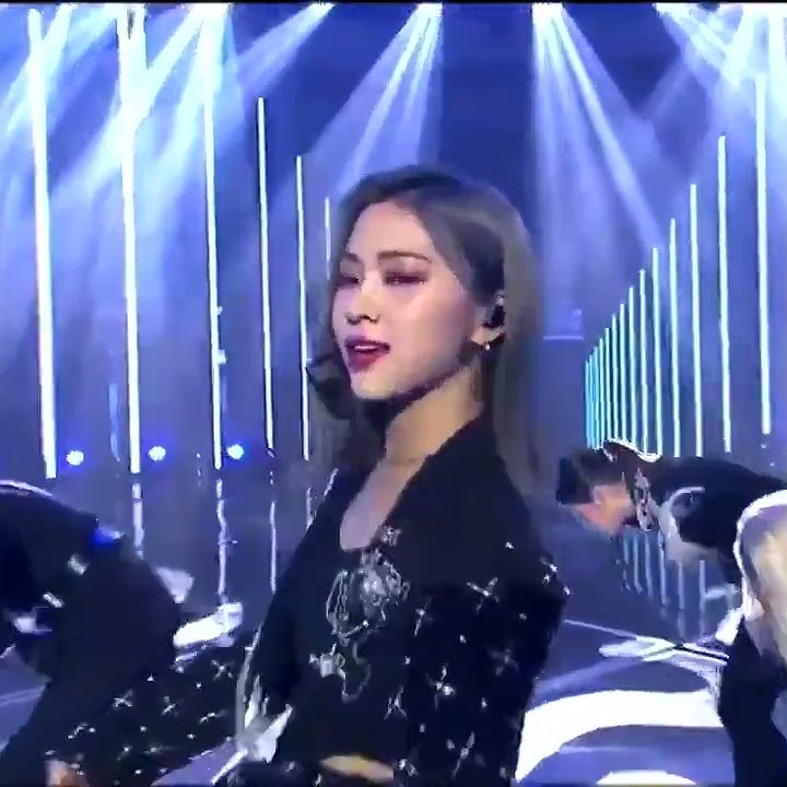 ITZY Ryujin is THE BOSS