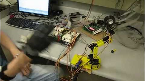 Robot Arm Controlled with Accelerometers