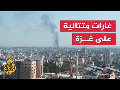 غارات إسرائيلية تستهدف المناطق الشمالية الغربية لمخيم الشاطئ غرب مدينة غزة