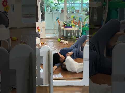한명뿐인 오빠랑 까꿍 놀이