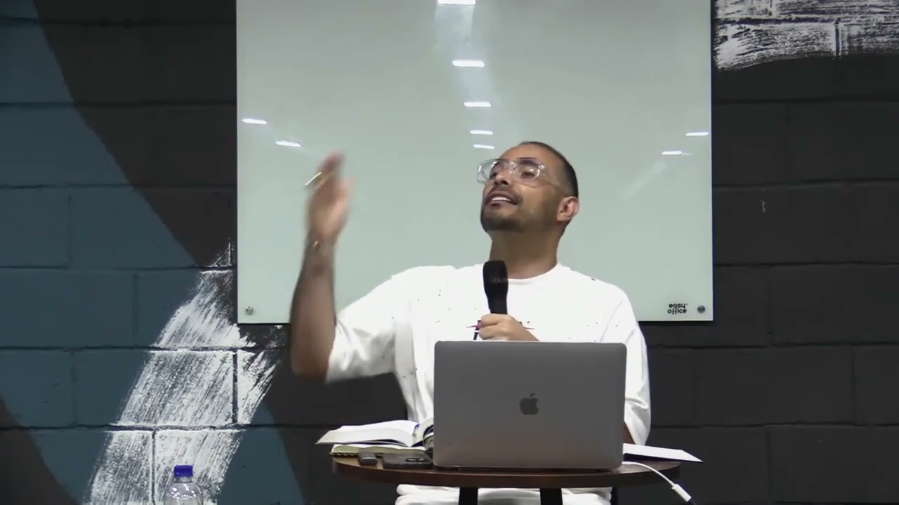 A academia teológica por Prof. Adson Belo