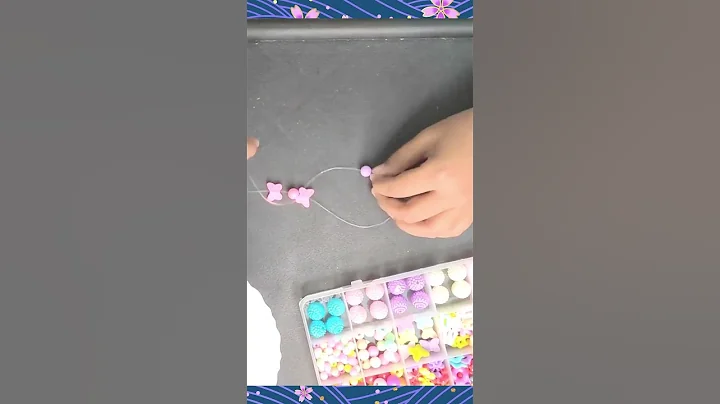 Easy Bracelet Making for Kids  #kidslearning#braceletmaking #kidsactivitiesblog #kidsactivityideas