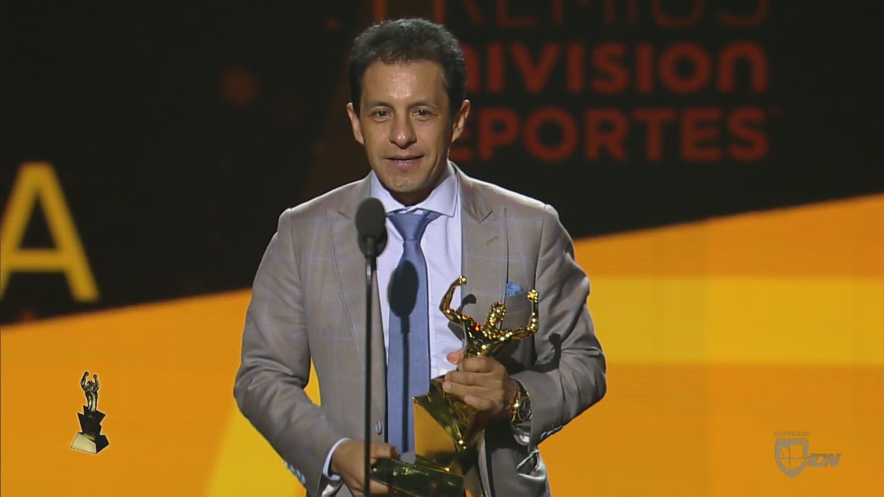 Víctor Espinoza, premio a la Hazaña Deportiva del Año YouTube