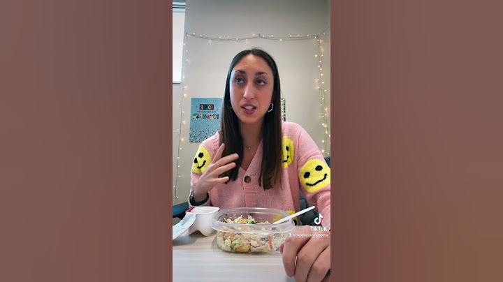 What happens when students pass notes in class #mukbang #teacher #food