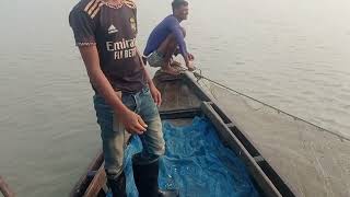 bangladeshi villagefish cafishing video:|বাংলাদেশী গ্রামের মাছ ধরার ভিডিও,,দেখে নিনি।🐟🐟