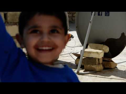 أمير ينظر يلا سماء Amir Looks At The Sky 