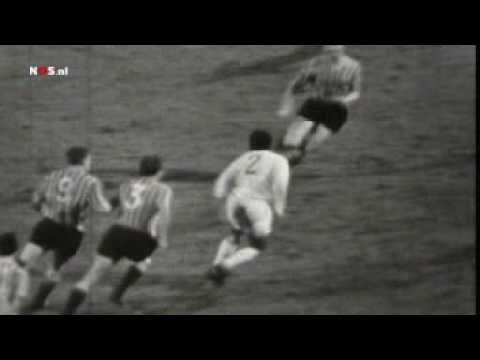 1965 | (08-09-65) Feyenoord - Real Madrid (Coen Moulijn wordt onderuitgeschopt)