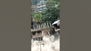 Landslide tears through buildings in India