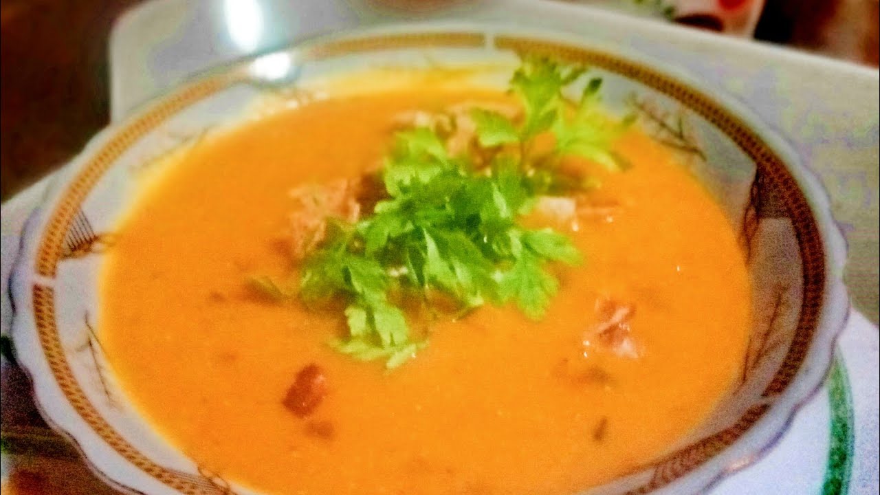 طريقه عمل شوربه العدس بشوربه الكوارع طعمها لذيذ والدفئ في برد الشتاء