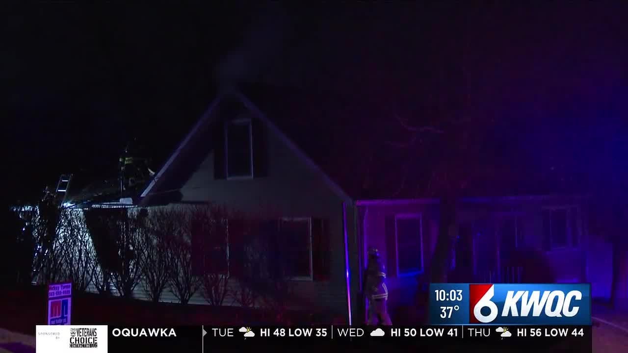 Family displaced after Davenport house fire - YouTube