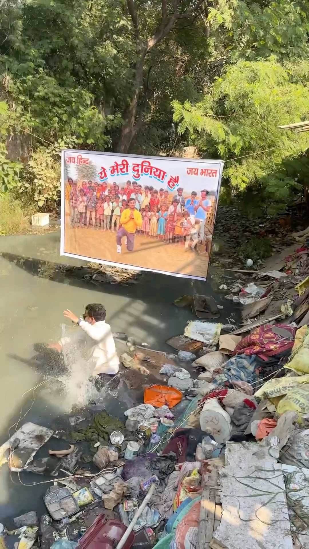 ?मर जाऊँगा मगर पीछे नहीं हटूँगा ???#humanity #respect #helping #trending #viralvideo #youtube