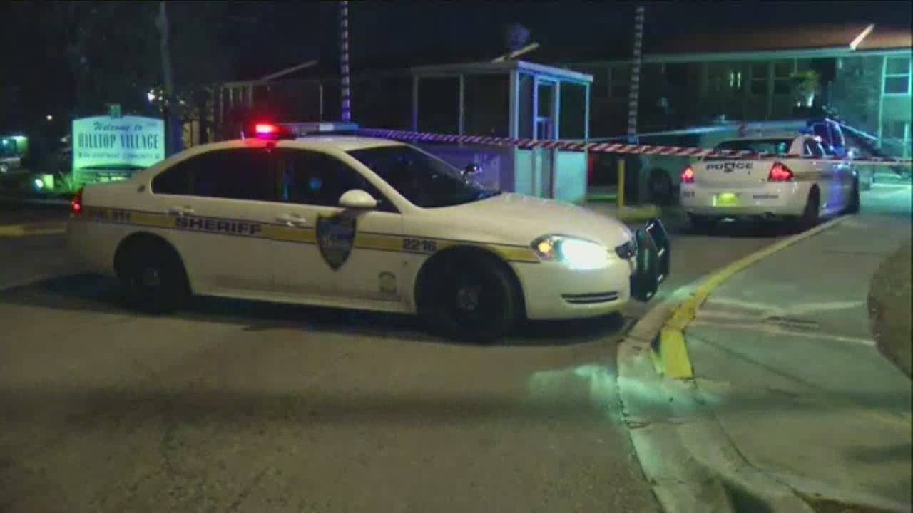 Teen shot in drive by - YouTube