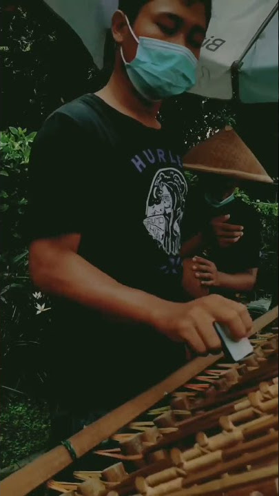 Viral Lagu Tik tok Versi Angklung, 'I LOVE MAMA MANTU'..