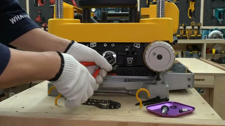 YANSYUAN  helical cutter head for dewalt 735 planer Installation Video
