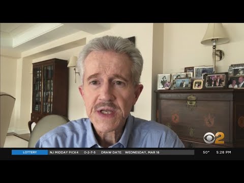 Max Minute: Why Is Social Distancing Important To Slow The Spread Of Coronavirus?