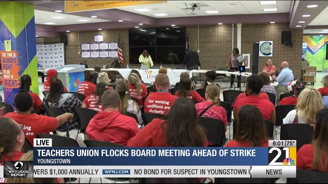 Teachers Union flocks board meeting ahead of strike - YouTube