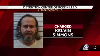 Federal inmate's escape attempt leaves one deputy dead, another injured in North Carolina