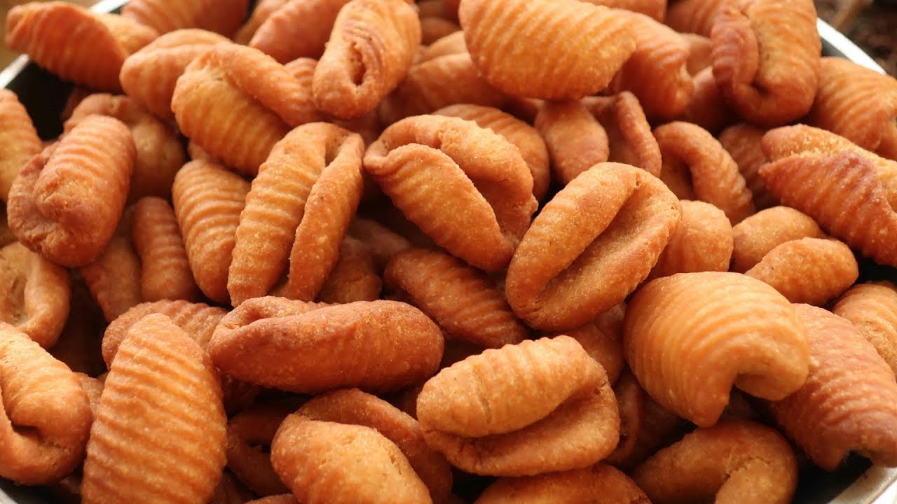 Without Pakam Sweet Shells | ఇలా తియ్యని గవ్వలు చేసుకోండి నెలరోజులు తినచ్చు | Sweet Gavvalu