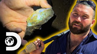 The Mooka Boys Find HUGE Opal Pieces In Hidden Shaft | Outback Opal Hunters