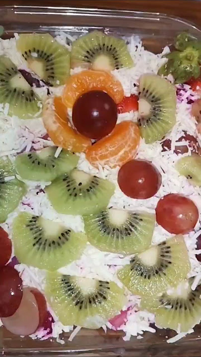 Salad Buah Segar Creamy yang Dikepoin sama Hantu!!??