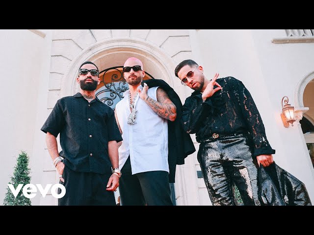 Maluma - Tsunami (Official Video) Ft. Arcangel, De La Ghetto