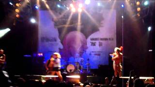 BMTH live YMCA COVER SONG On Halloween in Costume In Las Vegas 2010. + Diamonds arent forever