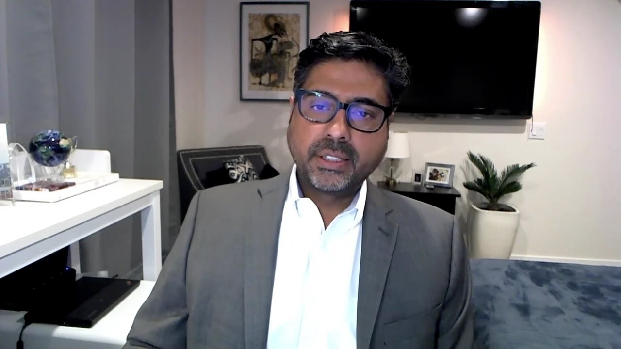 Navigating through data interoperability