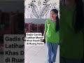 Gadis cantik latihan menari khas Dayak⁉️ Persiapan tari perpisahan💃 #shortvideo #tari #smansa #viral