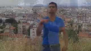 Depresif Mert Ci̇nnet Geldi̇ 2015 Bomba Parça